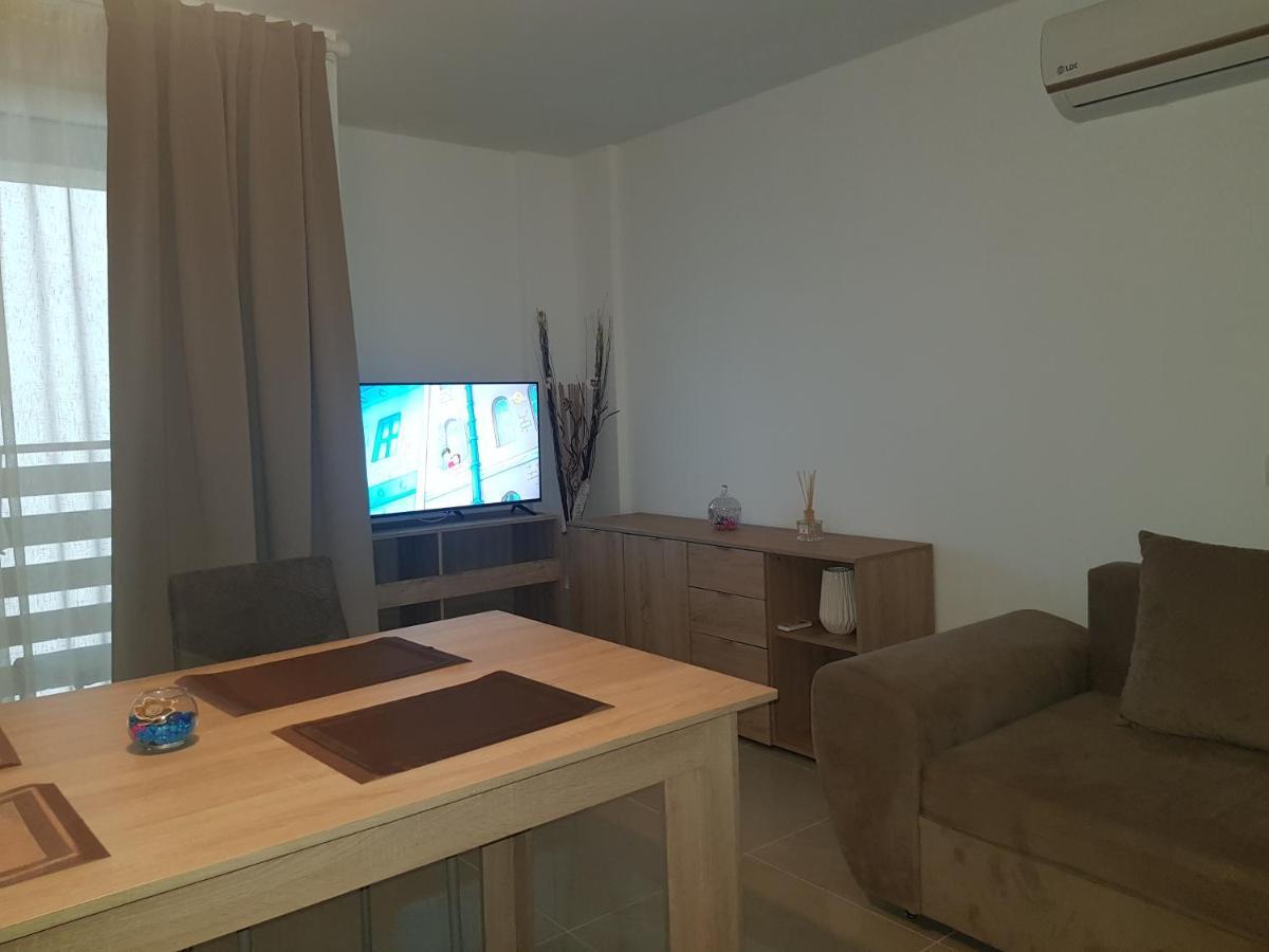 Summer Mamaia นาโวดาริ ภายนอก รูปภาพ